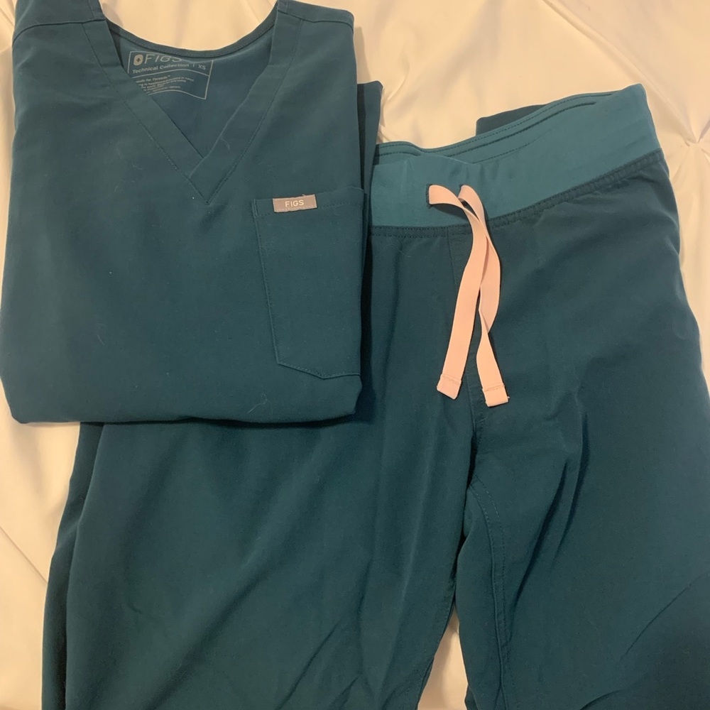 Figs Scrubs- Caribbean Blue